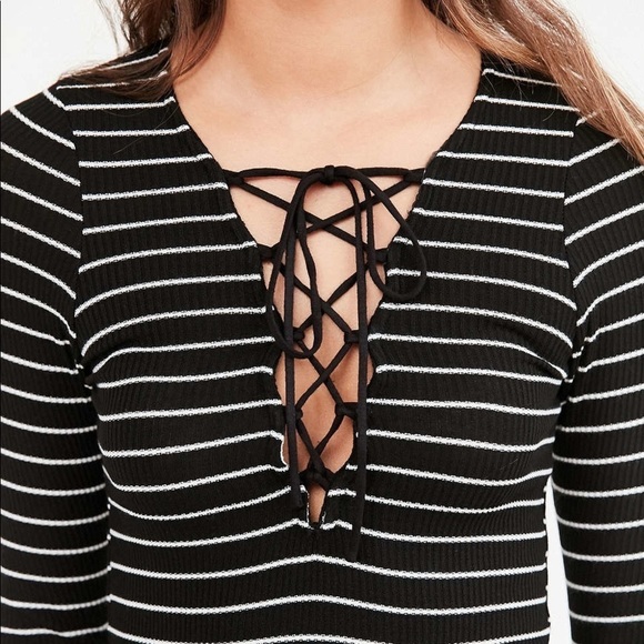 𝅺Urban Outfitters Lace Up Top - Picture 2 of 12